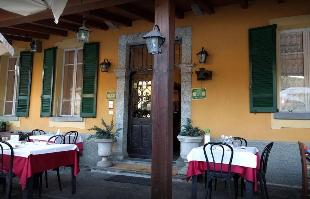 Albergo Ristorante Coppa Dazio Exterior foto