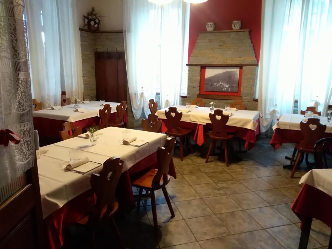 Albergo Ristorante Coppa Dazio Exterior foto